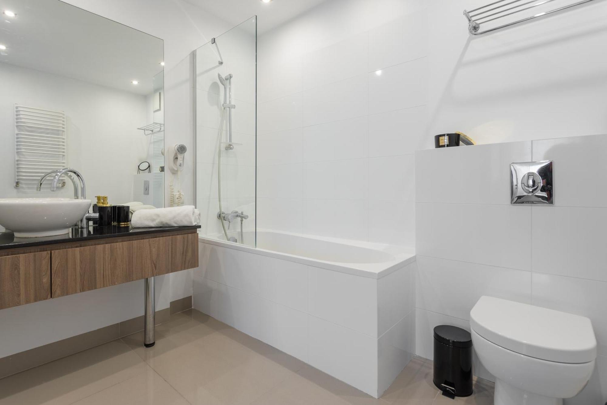 Golden Apartments Warsaw - Browary Warszawskie - Luxury & Cozy Apartments - Oxygen Residence- Wronia Buitenkant foto